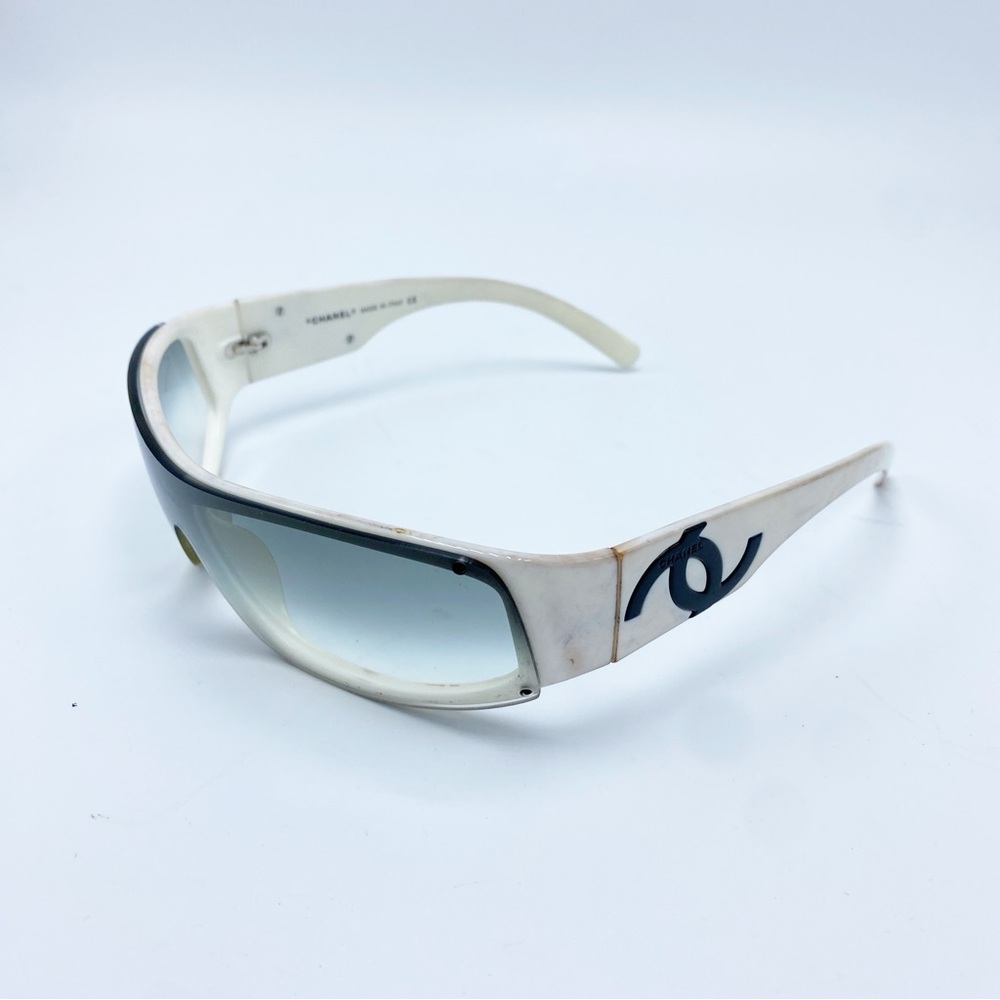 Authentic CHANEL Dream Wrap White & Black Sporty Y2K Early 2000s Sunglasses - Picture 5 of 12